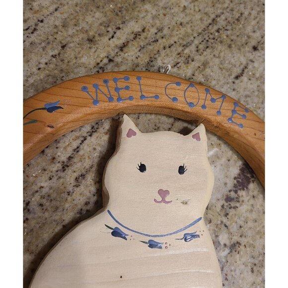 Wood Welcome Friends Round Sign Cut out White Cat Hand Painted 80's Hearts 10.5" - Picture 2 of 10